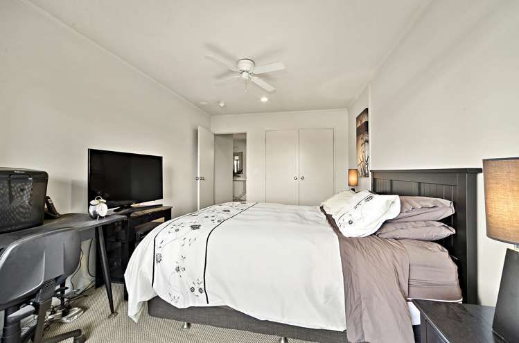 8/11 Freeman Way Manukau_11