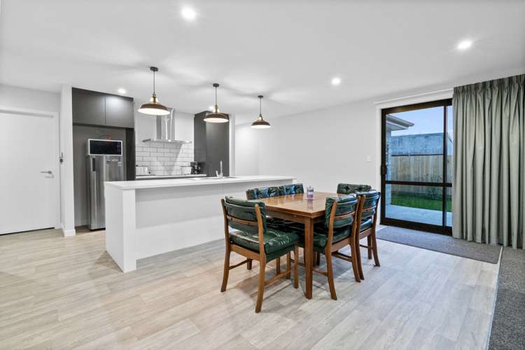 148 Derwent Crescent Glengarry_7