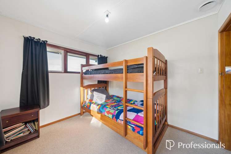 38 Russell Road Wainuiomata_13