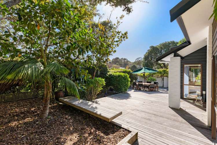 2/12 Penzance Road Mairangi Bay_34