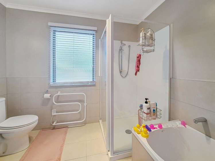 40 Evergreen Crescent 11322_9