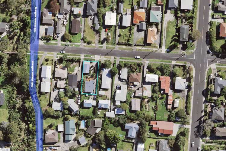 64 Routley Drive Glen Eden_15