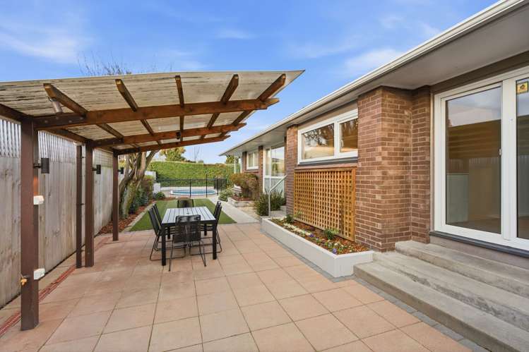 6 Camelot Street Ilam_11