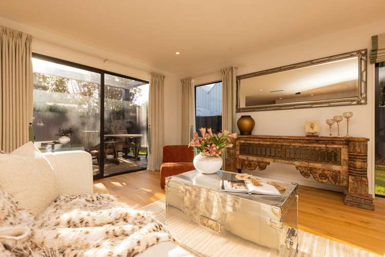 4/146 Straven Road Fendalton_1