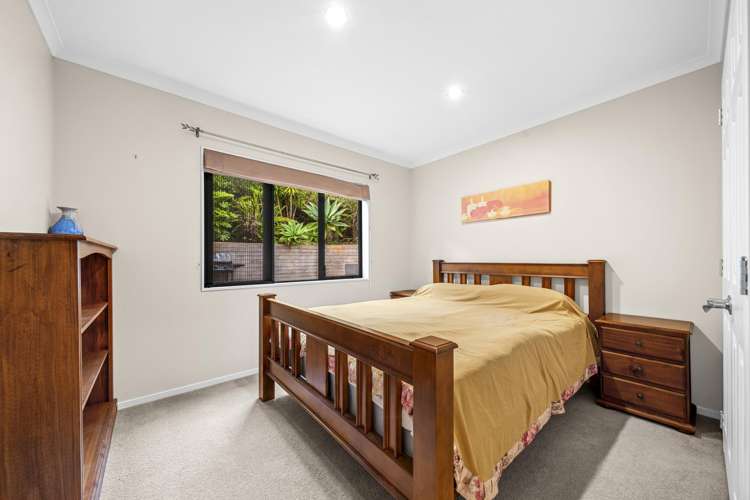 1 Waldorf Crescent Orewa_14