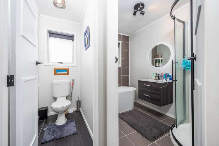 56 Karen Crescent Dinsdale_16