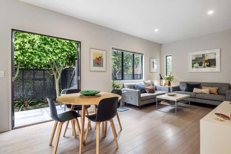 23A Peter Terrace Castor Bay_12