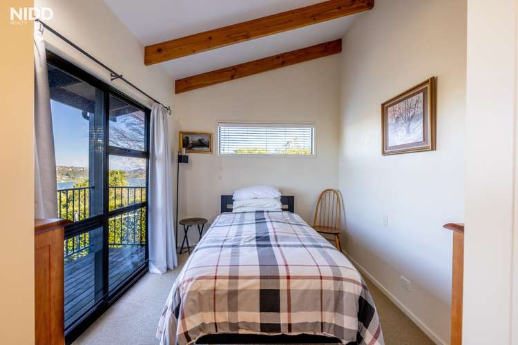 52 Kauri Street Ravensbourne_11