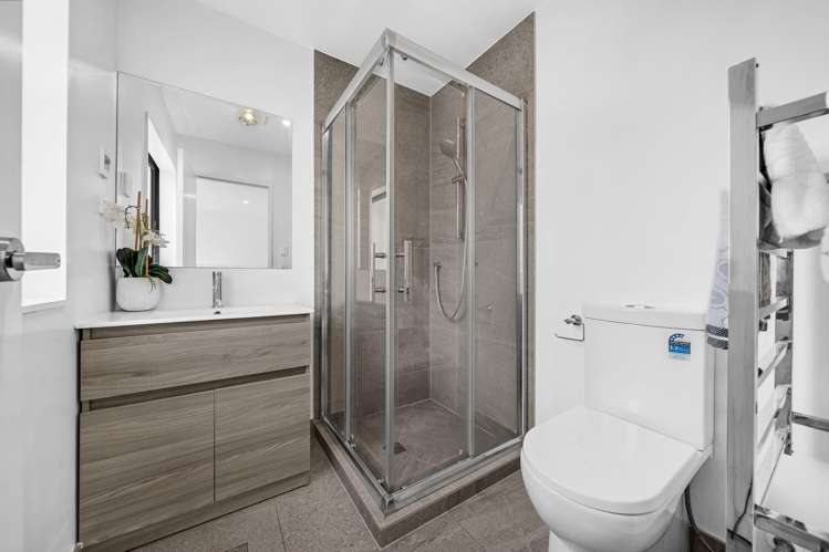 2/31 Frost Road Mt Roskill_17