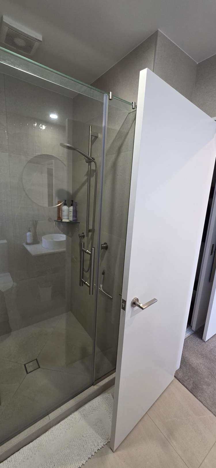 1/1 Holland Avenue Point England_28