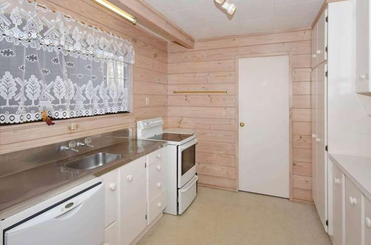 2/8 Walter Macdonald Street Howick_4