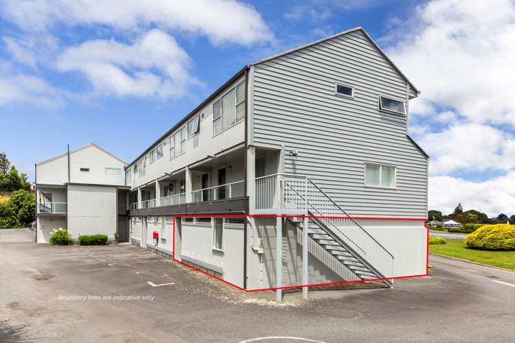 1/300 Lake Terrace Taupo_14