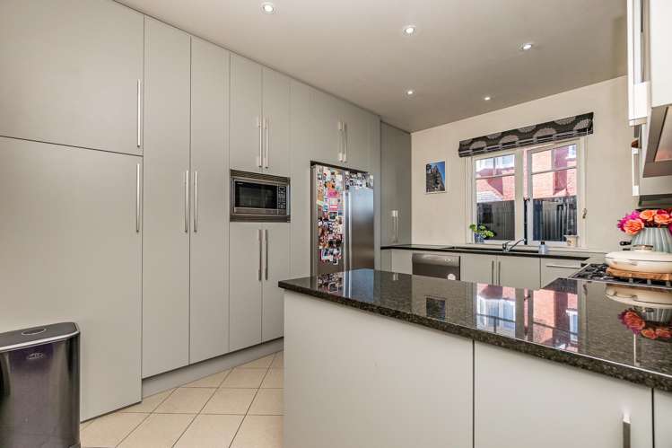 198 Le Cren Street Seaview_14