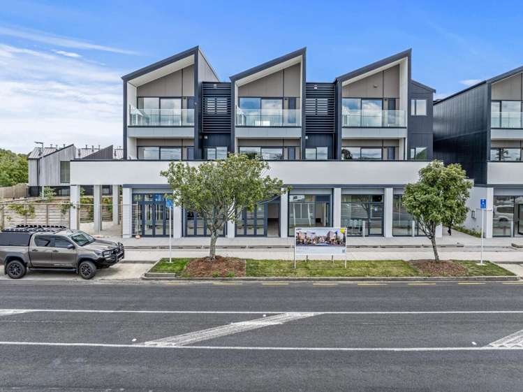 4/1064-1068 Coatesville Riverhead Highway Riverhead_8