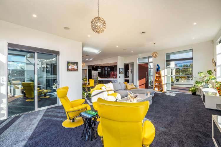 1895 Egmont Road Kaimiro_6