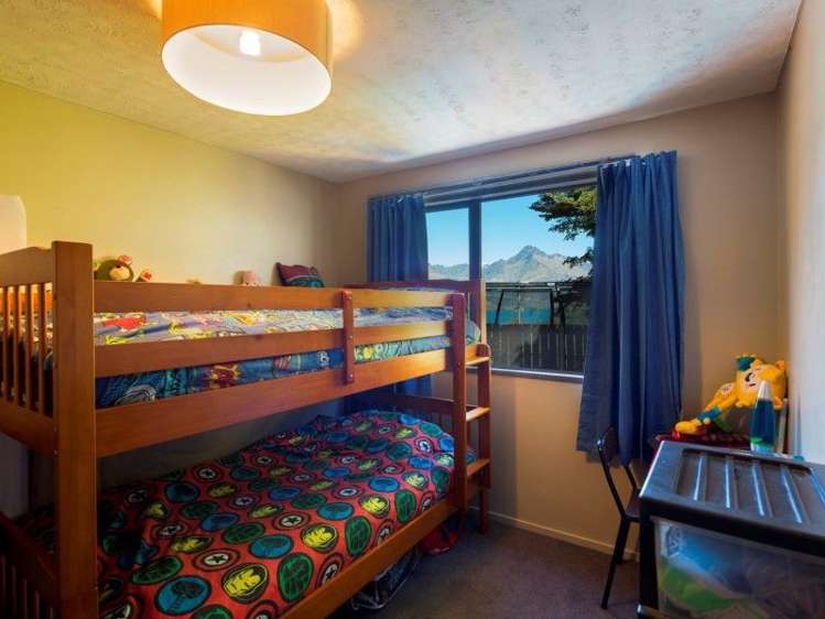 22b Watts Road Fernhill/Sunshine Bay_11