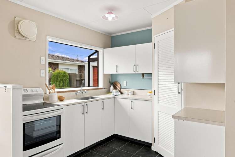 14 Warwick Place Springvale_2