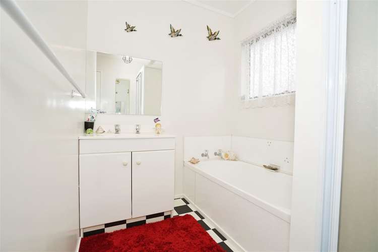 14a Enderley Avenue Enderley_8