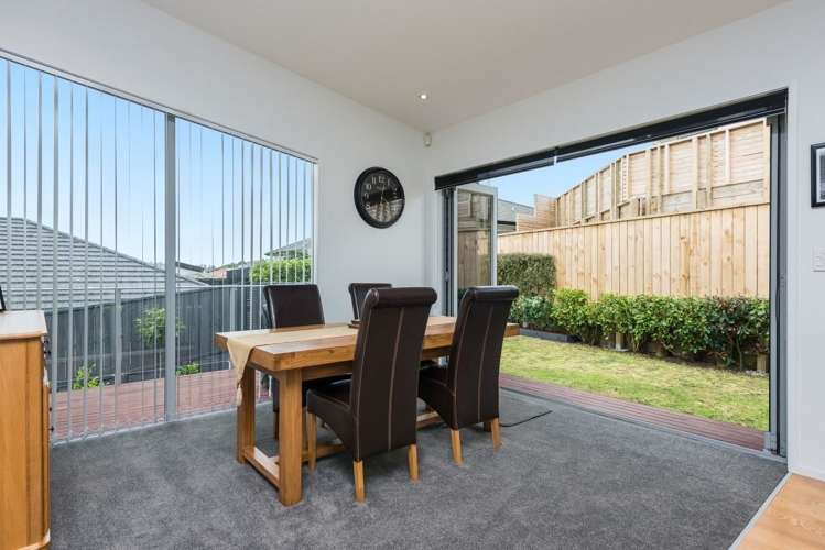 7 Crater Close Pyes Pa_11