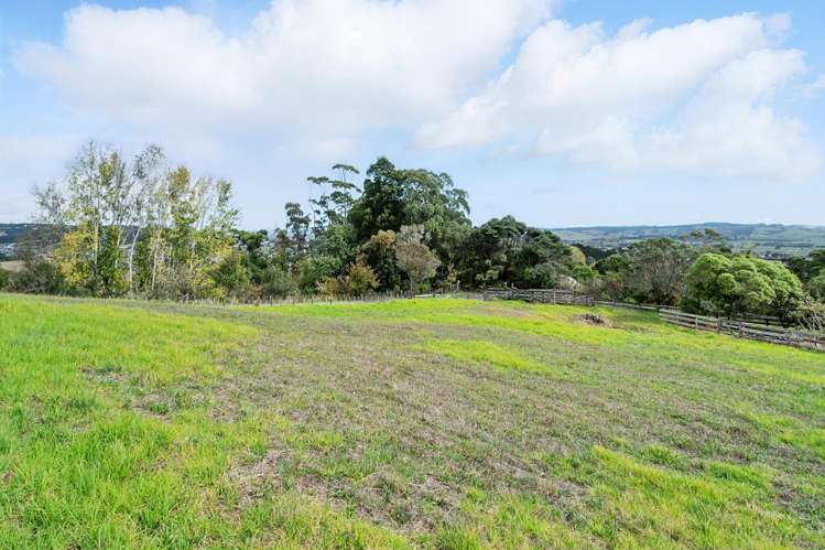 83 Pipitiwai Drive Helensville_21