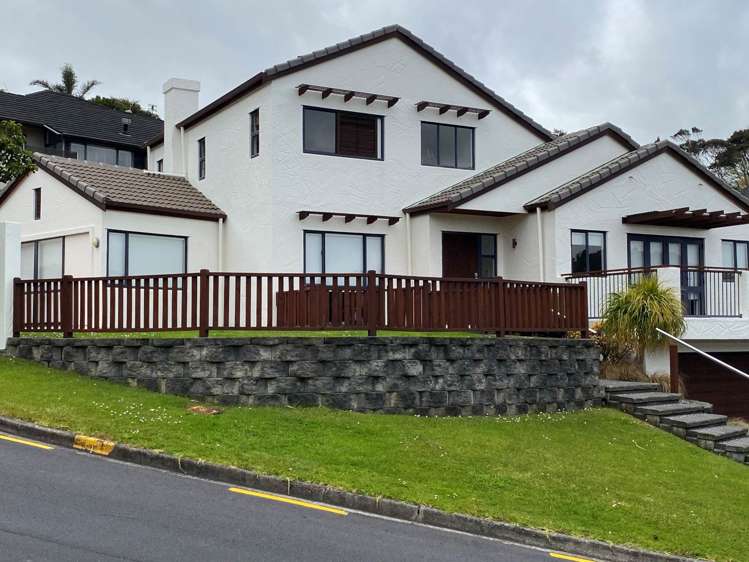 10 Chamari Close Titirangi_1