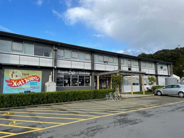 27 Blenheim Street Upper Hutt Central_1