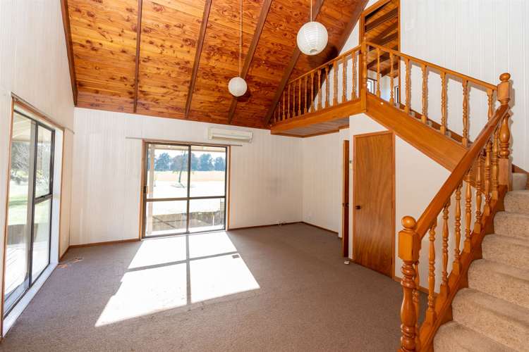 74b Kahikatea Drive Melville_15