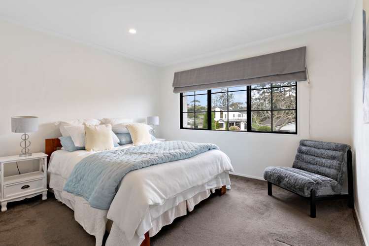 37 Panapa Drive St Johns Park_17