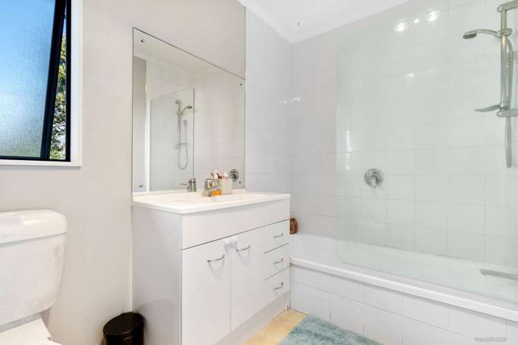 2 Glenorchy Street Glen Eden_10