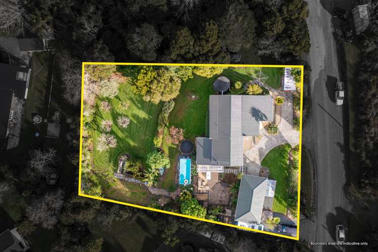8 Clayden Road_1
