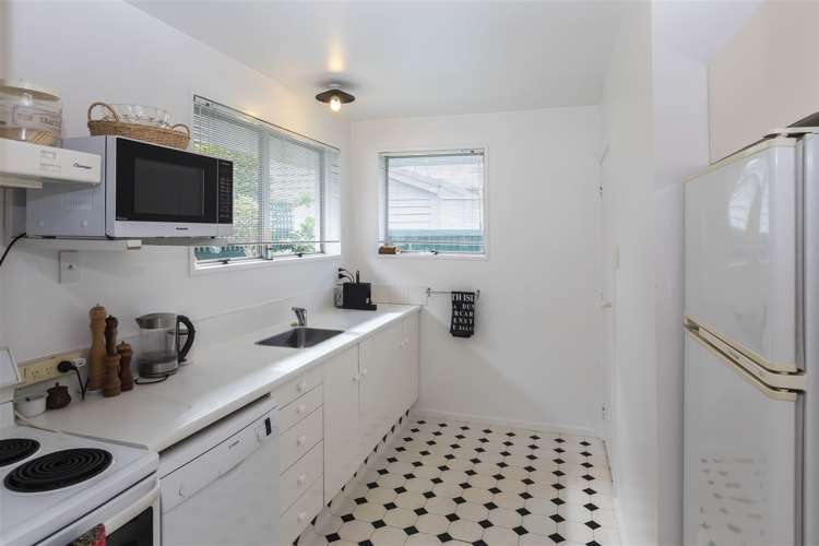 3/94 Rugby Street Merivale_6