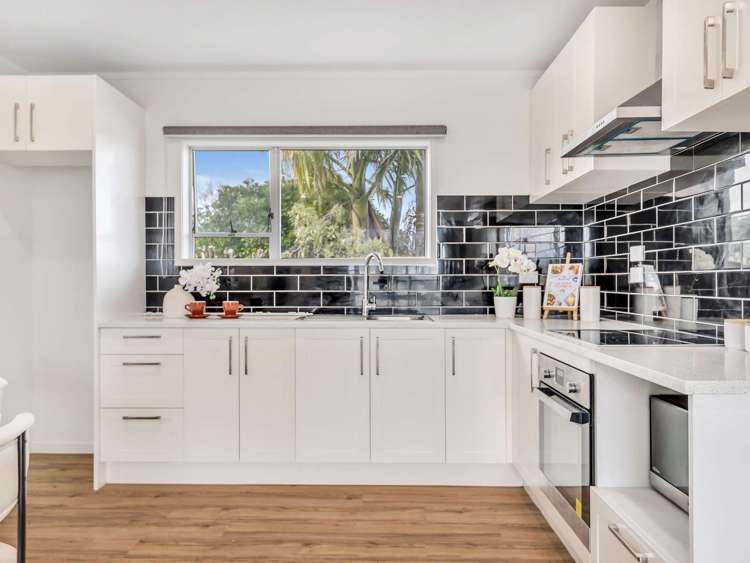 3/4 Moreland Road Mount Albert_8