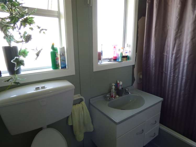 64 Gormack Street Balclutha_6