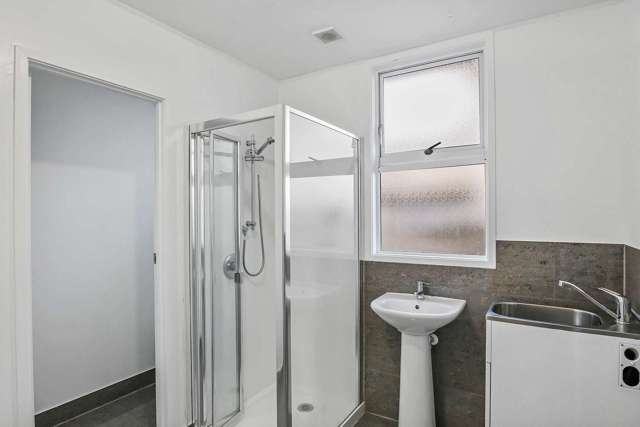 1/31 Fourth Avenue Kingsland_2