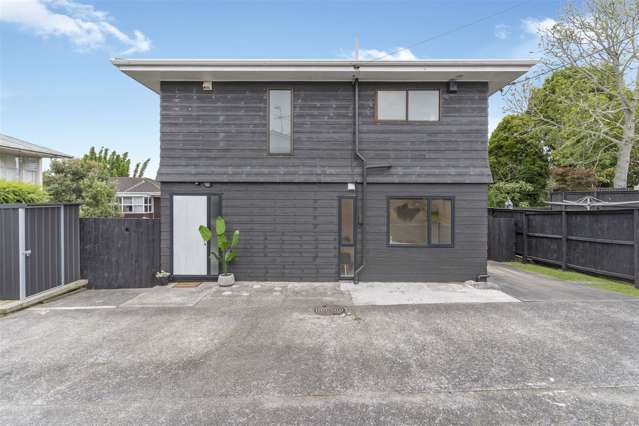 2/37 Manuka Road Bayview_1