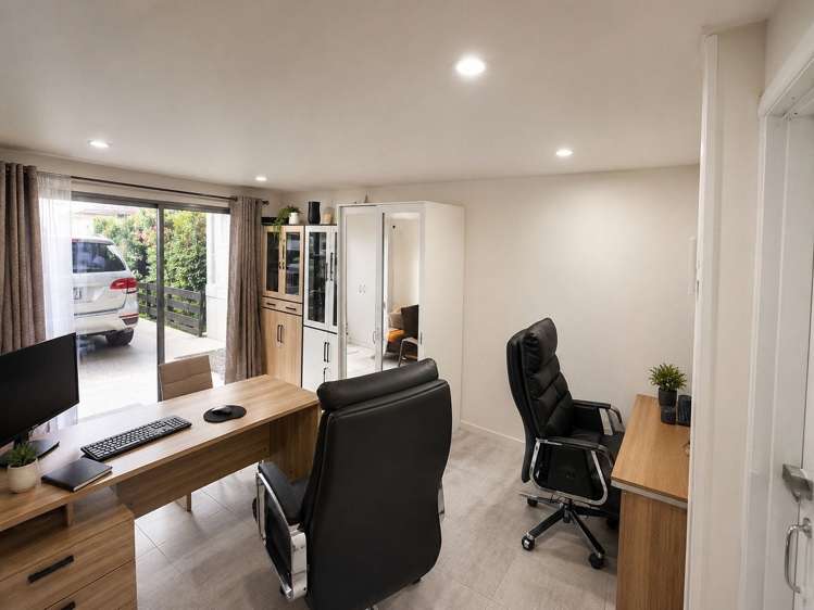 2/4 Ray Small Drive Papakura_8