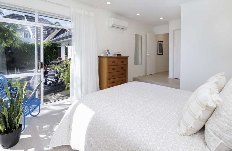 2/67 Simmental Crescent Somerville_14