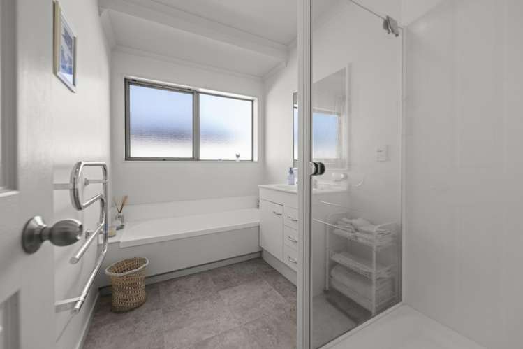 7 Lancewood Lane Roslyn_10