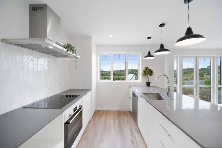 26 Arohaina Avenue_4