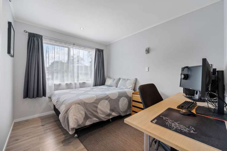 2/16 Scarlock Avenue Browns Bay_12