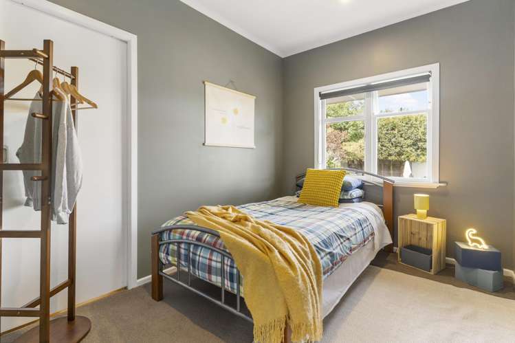 12 Fairleigh Avenue Mount Albert_17