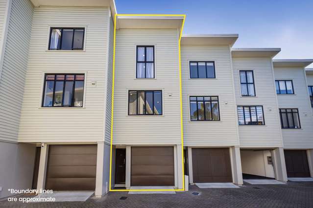 Stylish, Sunny Living in Community You'll Love