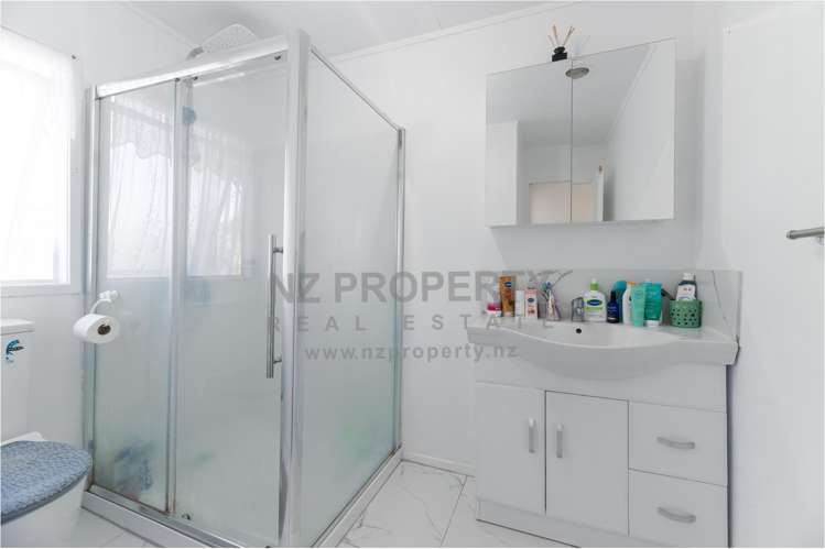 46 Parrs Cross Road Henderson_13