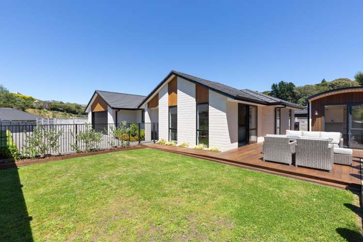 6 Martingale Drive Whitby_20