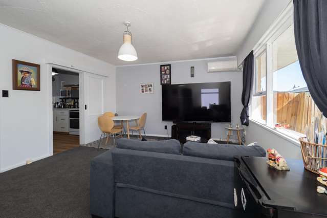 2/42 Aitken Street Ashburton_4