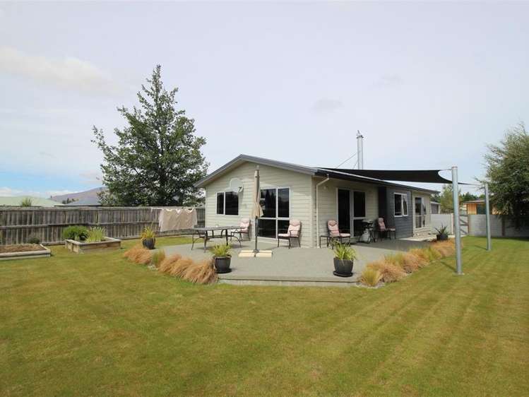 14 Rhoboro Road Twizel_21