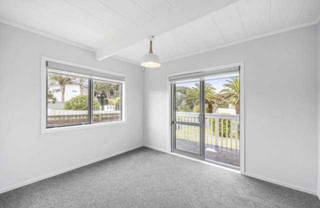 7 & 7A Litchfield Place Clarks Beach_4