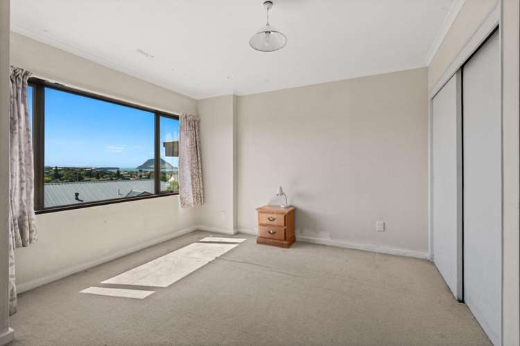 32 Hillcrest Road Otumoetai_15