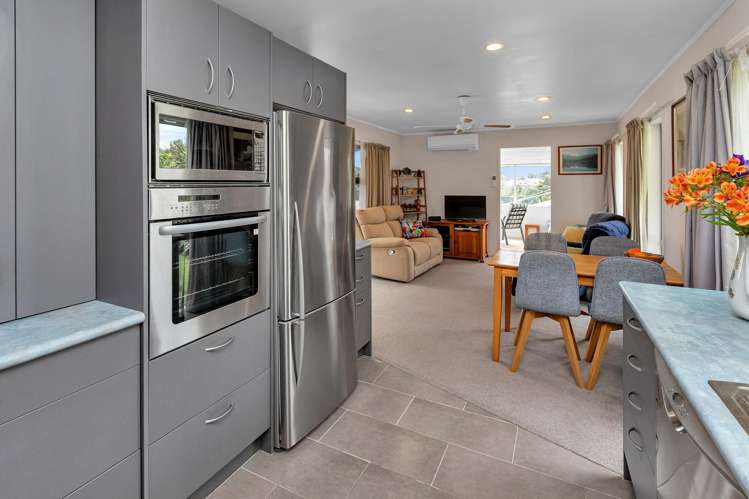 5B Robin Hood Place Onerahi_5