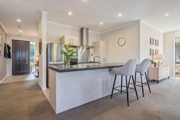27 Percy Kinsman Crescent Riverstone Terraces_4